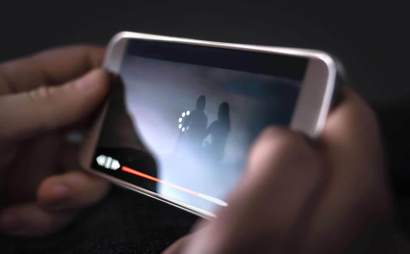 5 Mbps is the minimum download speed for watching HD Netflix on your laptop.